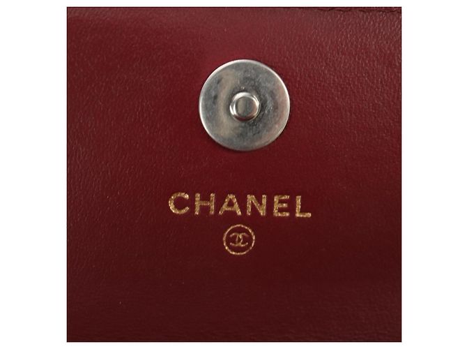 Chanel 19 Wallet on Chain em pele de cordeiro acolchoada Bordeaux - vista 6