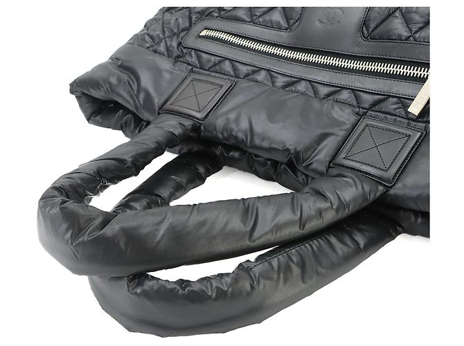 Bolsa de mão tote Chanel Coco Cocoon MM Medium Preto - vista 5