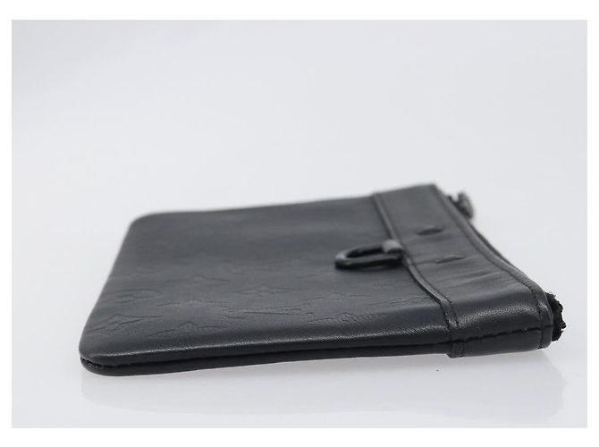 Louis Vuitton Discovery Pochette Monogram Shadow Leather PM Nero - vista 3