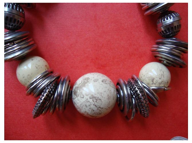 Autre Marque Collana fantasia con perle crema e argento Crudo - vista 2