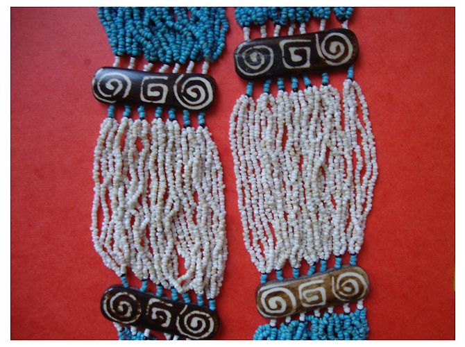 Autre Marque Collar étnico de cuentas azules y blancas con madera tallada Castaño Blanco - vista 4