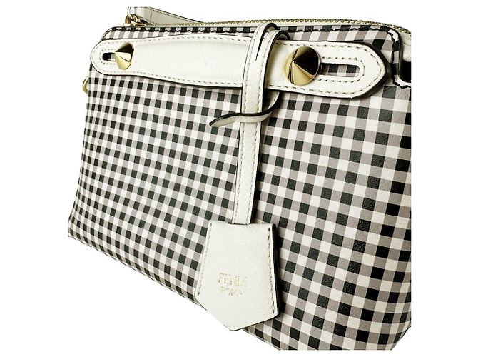 By The Way Fendi Mini Lederhandtasche Braun Schwarz Aus weiß - Ansicht 11