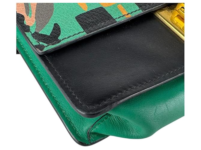 Borsa a tracolla Prada in pelle nera e verde Nero - vista 9