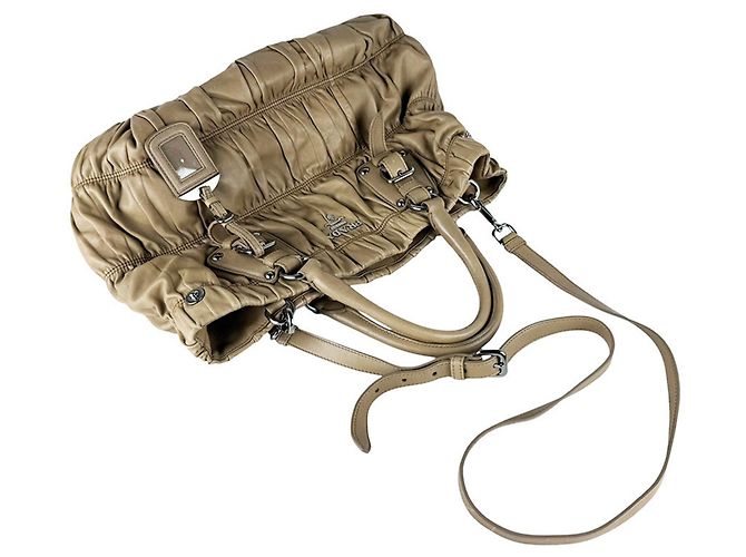 Borsa a mano Prada in pelle beige - vista 10