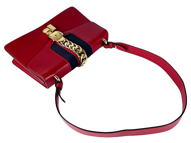 Borsa a tracolla in pelle Gucci Sylvie Rosso - vista 10