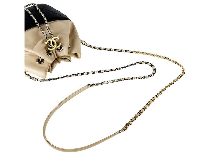 Borsa a tracolla Chanel in beige e nero - vista 10