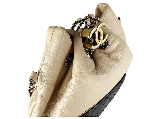 Borsa a tracolla Chanel in beige e nero - vista 7