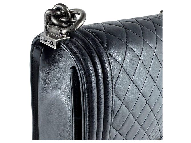 Borsa a tracolla Chanel Boy Large in pelle di agnello Nero - vista 6