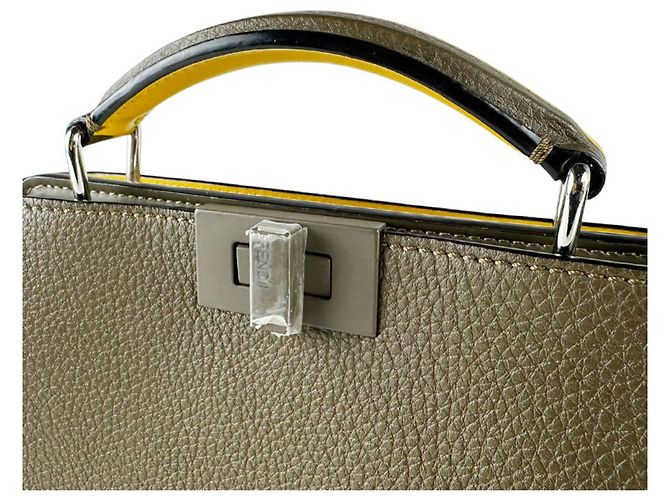 Borsa a tracolla Fendi Peekaboo I.U. in Khaki e Yellow Cachi Giallo - vista 11