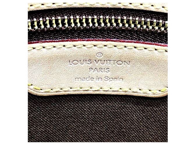 Borsa a tracolla Louis Vuitton Abesses Monogram Canvas Marrone - vista 14