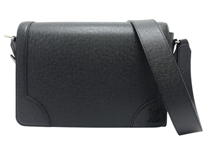 Louis Vuitton Schultertasche aus Taiga-Leder Schwarz - Ansicht 2