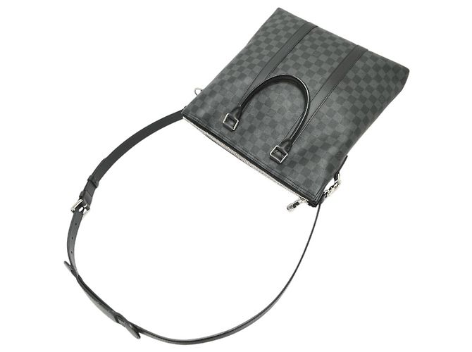 Borsa Louis Vuitton Anton in Damier Graphite Nero - vista 9