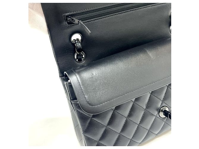 Borsa a tracolla Chanel A01112 Matelassé Nero - vista 12