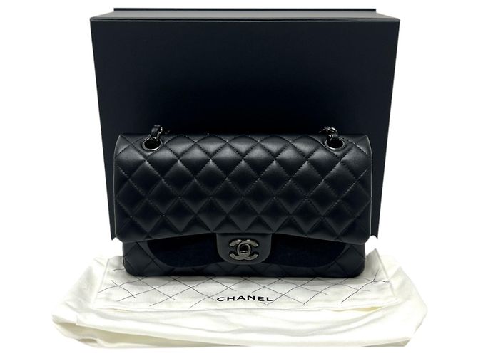 Borsa a tracolla Chanel A01112 Matelassé Nero - vista 17