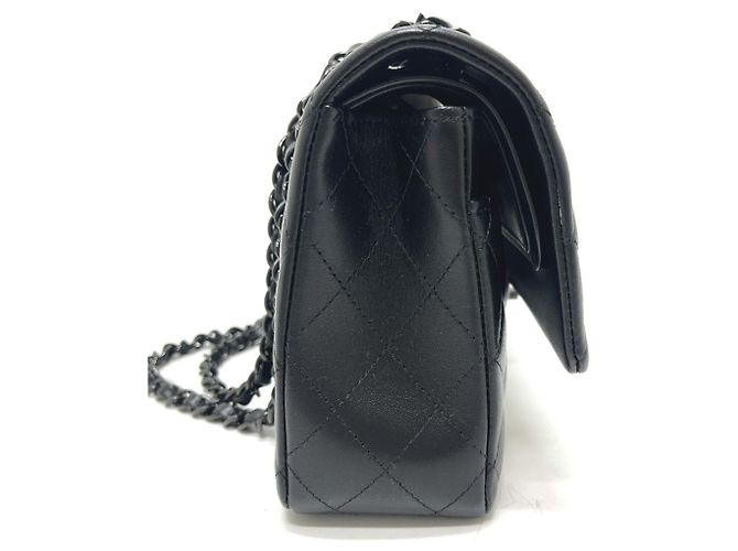 Borsa a tracolla Chanel A01112 Matelassé Nero - vista 4