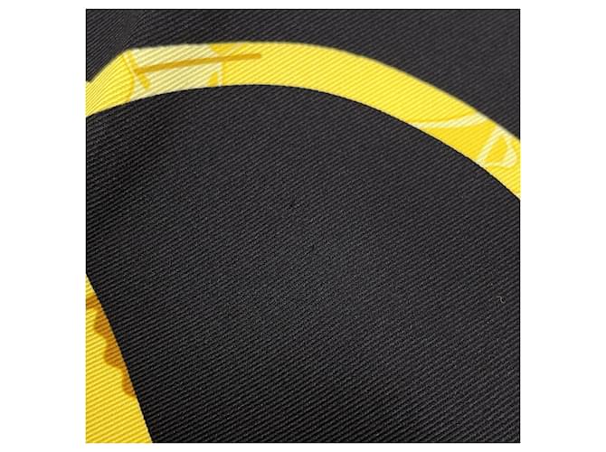 Kelly Hermès Foulard di seta Hermes Nero e Oro D'oro - vista 4