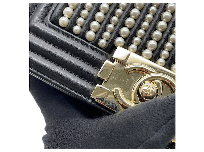 Borsa a tracolla Chanel Black Matelasse Nero - vista 16