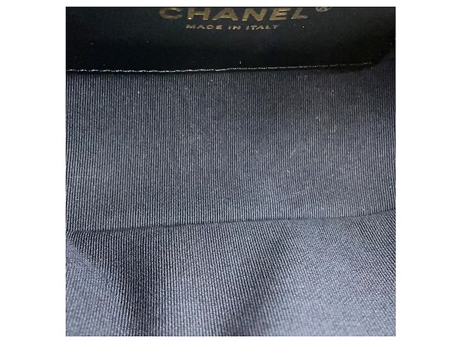 Borsa a tracolla Chanel Matelassé White Bianco - vista 11