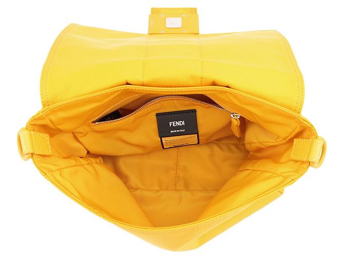 Borsa a tracolla Fendi in nylon Giallo - vista 5