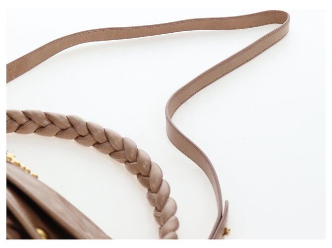 Borsa a spalla Miu Miu Matelassé Vitellolux 2way Beige Gold Auth 197216V D'oro - vista 11