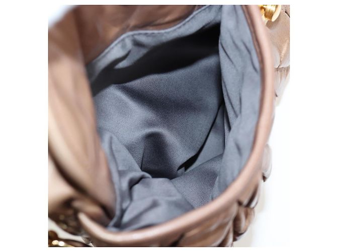 Borsa a spalla Miu Miu Matelassé Vitellolux 2way Beige Gold Auth 197216V D'oro - vista 22