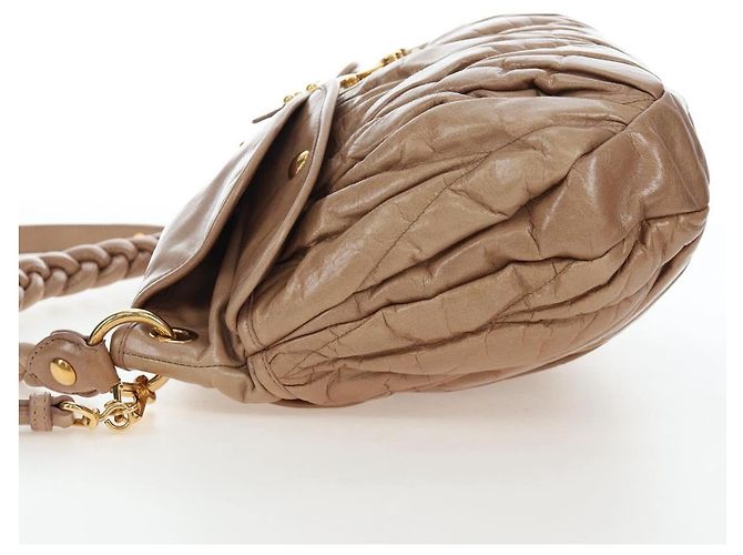 Borsa a spalla Miu Miu Matelassé Vitellolux 2way Beige Gold Auth 197216V D'oro - vista 4