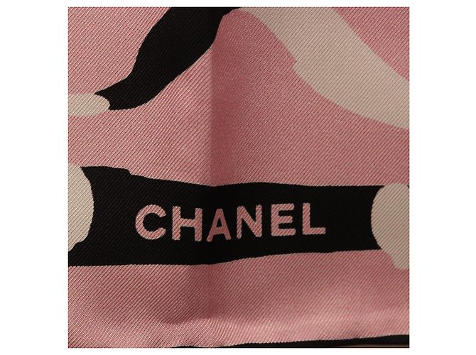 Sciarpa CHANEL in seta rosa CC Auth 198781V - vista 11