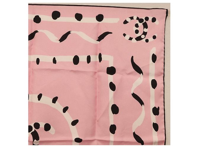 Sciarpa CHANEL in seta rosa CC Auth 198781V - vista 4