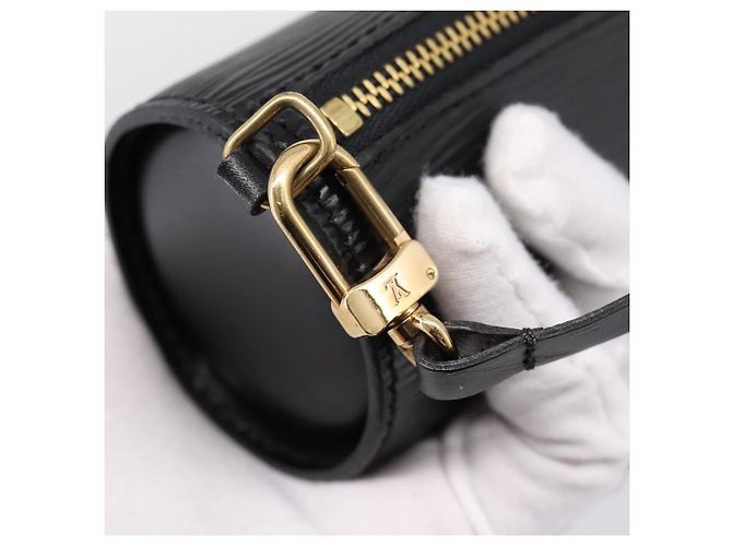 Pouch LOUIS VUITTON Epi Soufflot Nero LV Auth BA15354 - vista 9