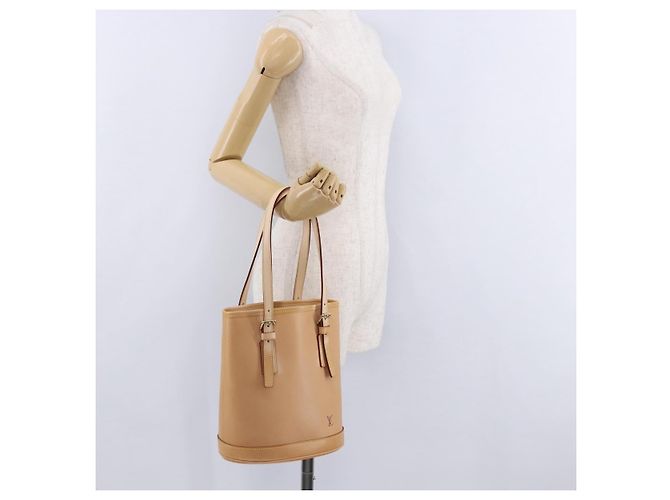 LOUIS VUITTON Borsa a tracolla Bucket PM in pelle Nomad Beige M85001 LV Auth ka5828V - vista 28
