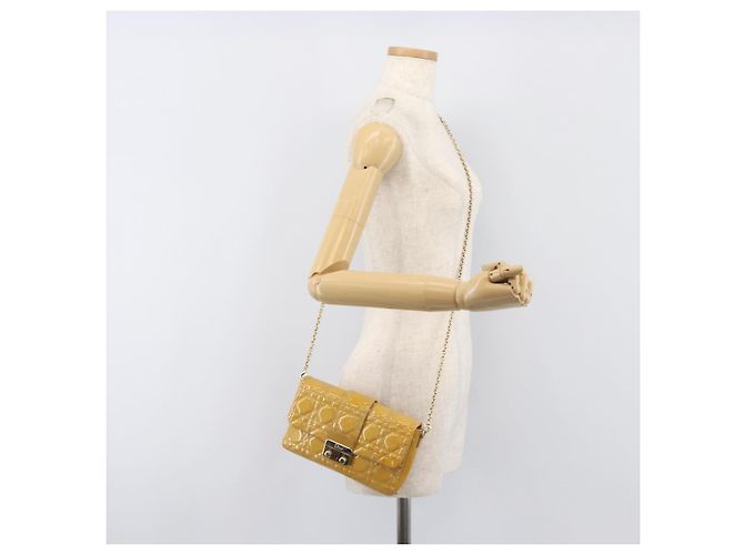 Christian Dior Canage Schultertasche mit Kette aus Lackleder in Gelb Gold Tone Auth ep15798 - Ansicht 24