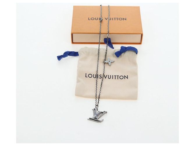 LOUIS VUITTON Collana Iniziali LV Metallo Argento Blu M80208 LV Auth 199075SAM - vista 16