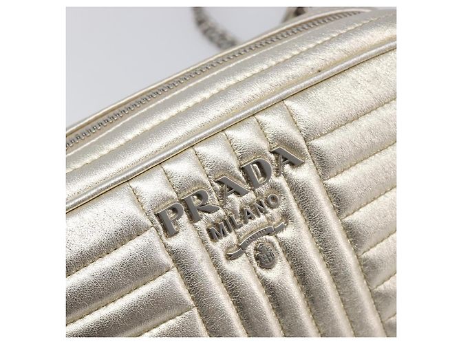 Borsa a tracolla PRADA Diagram Chain in pelle Champagne Gold Auth 196586V D'oro - vista 15