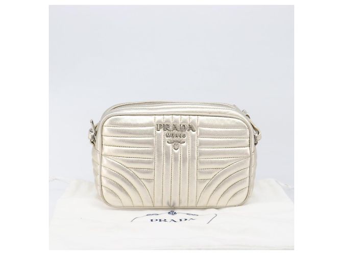 Borsa a tracolla PRADA Diagram Chain in pelle Champagne Gold Auth 196586V D'oro - vista 26