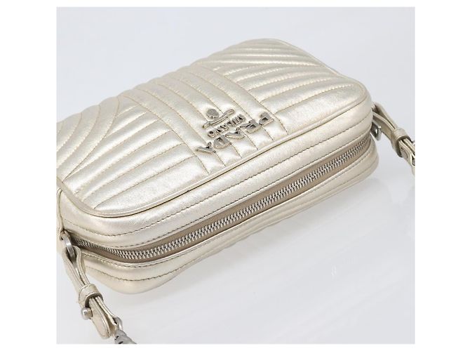 Borsa a tracolla PRADA Diagram Chain in pelle Champagne Gold Auth 196586V D'oro - vista 6