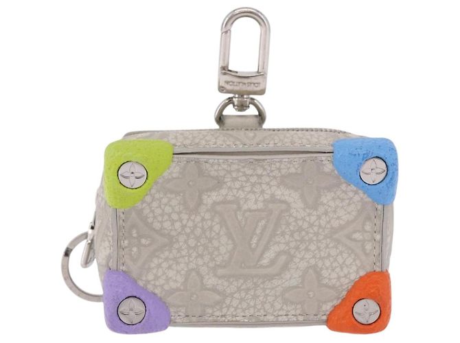 LOUIS VUITTON Taurillon Clemence Monogram Climbing Pouch Gray LV Auth 200276A Marrone - vista 13