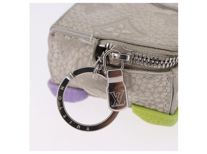LOUIS VUITTON Taurillon Clemence Monogram Climbing Pouch Gray LV Auth 200276A Marrone - vista 17