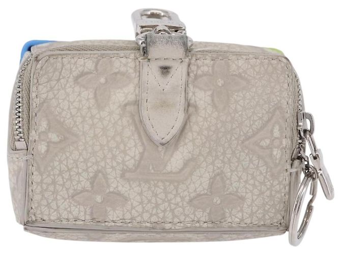 LOUIS VUITTON Taurillon Clemence Monogram Climbing Pouch Gray LV Auth 200276A Marrone - vista 2