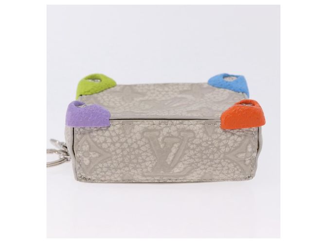 LOUIS VUITTON Taurillon Clemence Monogram Climbing Pouch Gray LV Auth 200276A Marrone - vista 6