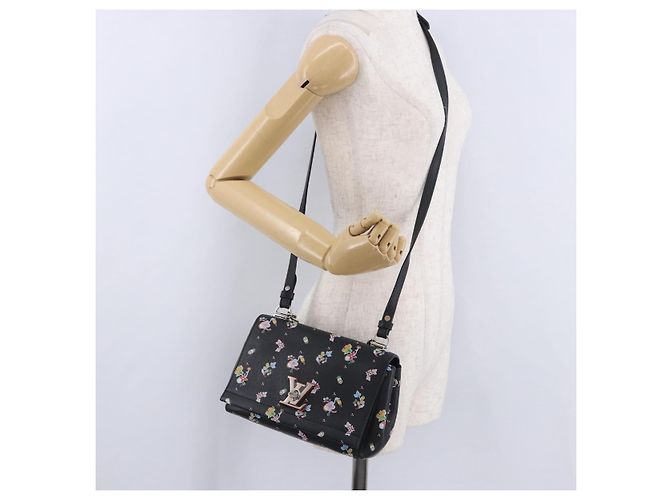 Borsa a tracolla LOUIS VUITTON Rock Me II BB Pelle di vitello Black LV Auth 197135V Nero - vista 26