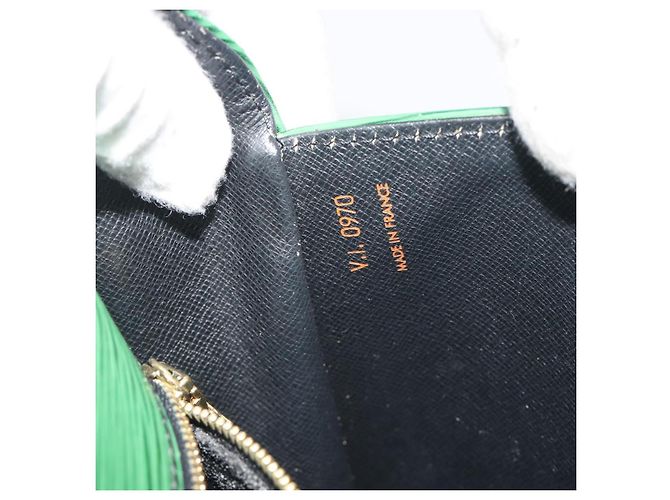 LOUIS VUITTON Epi Saint Cloud GM Shoulder Bag Green M52194 LV Auth 196337 Verde - vista 12