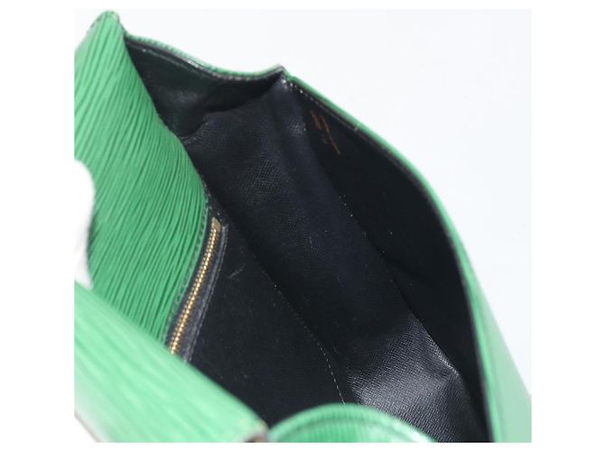 LOUIS VUITTON Epi Saint Cloud GM Shoulder Bag Green M52194 LV Auth 196337 Verde - vista 23