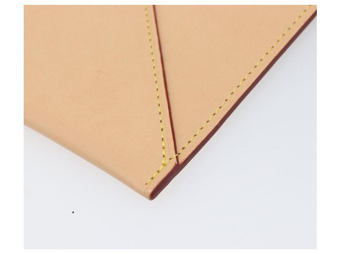 Borsa a pochette LOUIS VUITTON in pelle Nomad Beige LV Auth 196985V - vista 7