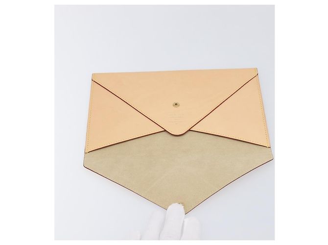 Borsa a pochette LOUIS VUITTON in pelle Nomad Beige LV Auth 196985V - vista 9