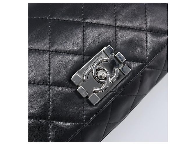 Borsa a tracolla CHANEL Matelasse con catena in pelle d'agnello nera e argento CC Auth yk20835V Nero - vista 16