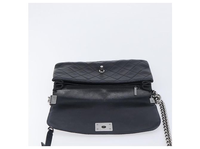 Borsa a tracolla CHANEL Matelasse con catena in pelle d'agnello nera e argento CC Auth yk20835V Nero - vista 17