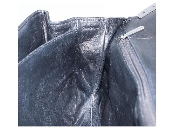 Borsa a tracolla CHANEL Matelasse con catena in pelle d'agnello nera e argento CC Auth yk20835V Nero - vista 21
