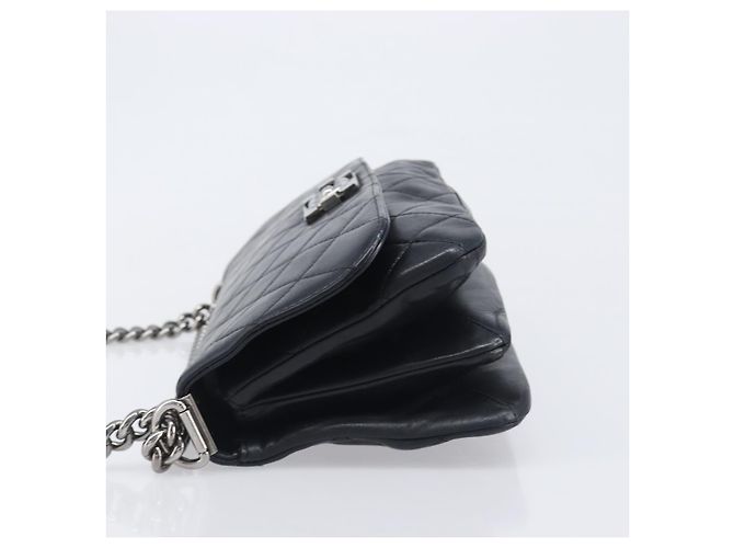 Borsa a tracolla CHANEL Matelasse con catena in pelle d'agnello nera e argento CC Auth yk20835V Nero - vista 5