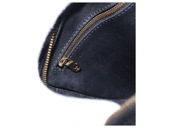 Borsa a tracolla LOUIS VUITTON Epi Jeune Fille MM Nera M52152 LV Auth ka5925 Nero - vista 22