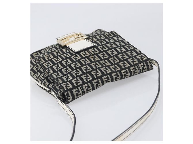 Borsa a tracolla FENDI Zucchino Canvas Mamma Baguette Nero Oro Auth 199623V D'oro - vista 6